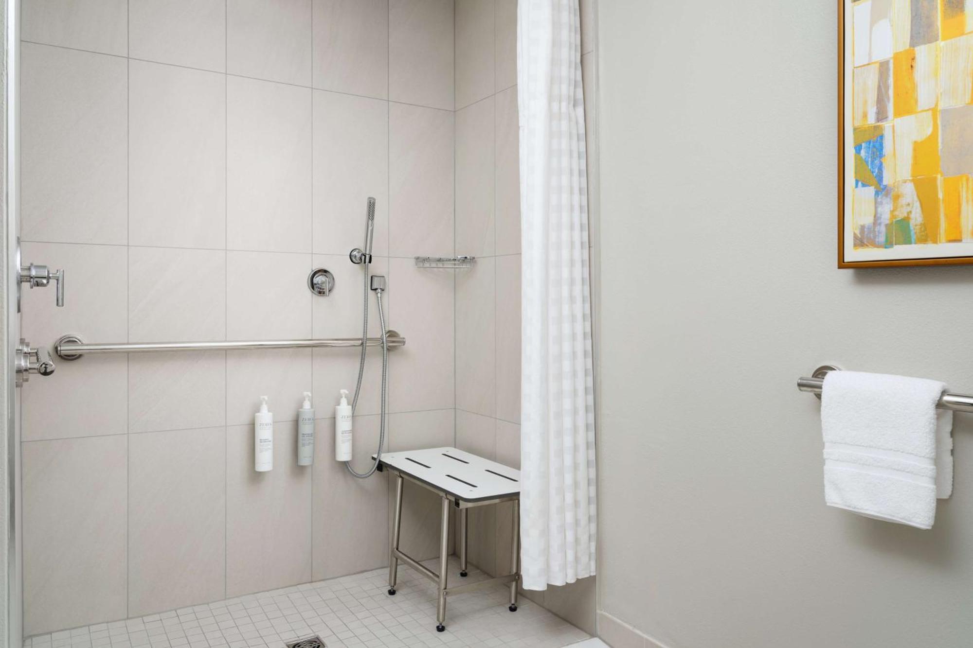 Hotel Embassy 4*