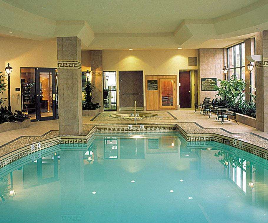 Embassy Hotel 4*